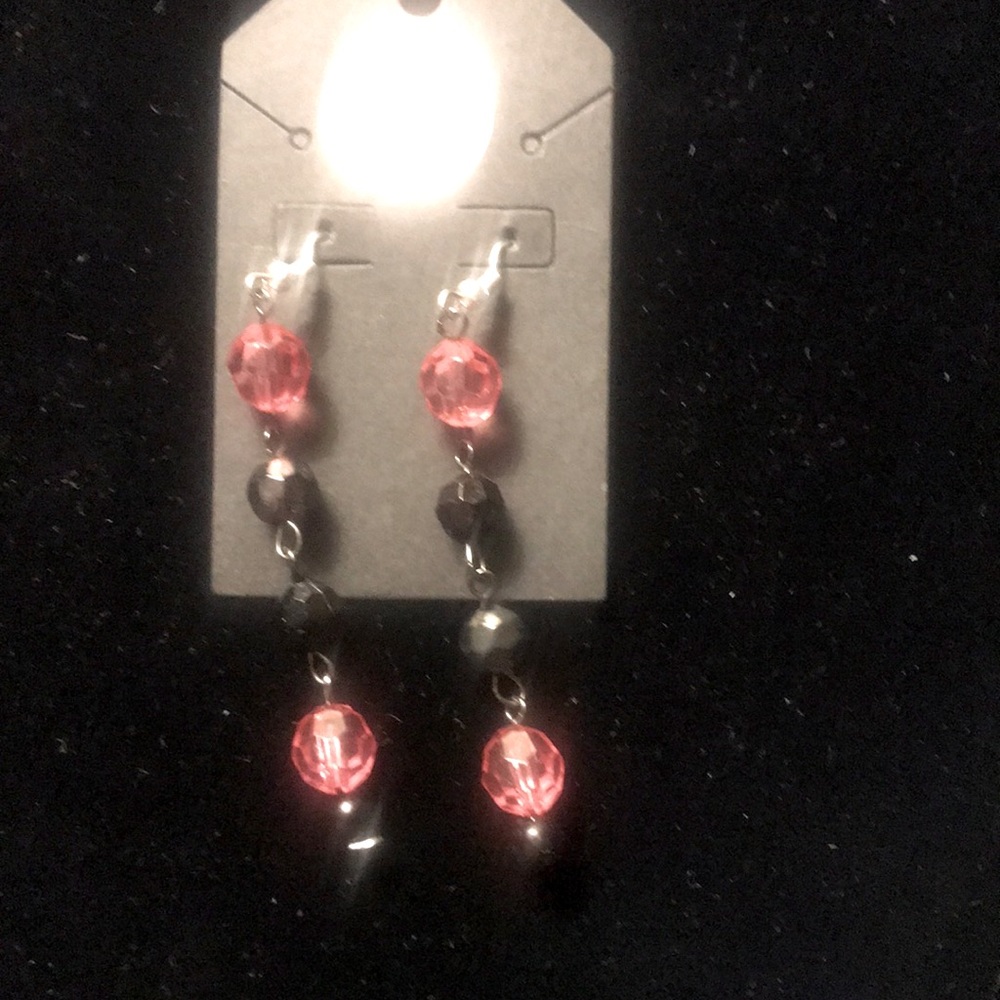 love, Savvy Handcrafted Black & Pink Beaded Earrings
